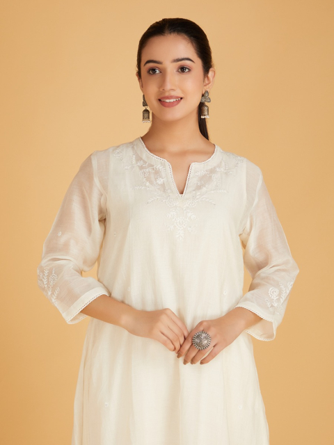 Off White Aari Embroidered Chanderi Silk Kurta with Slip and Pants- Set of 2