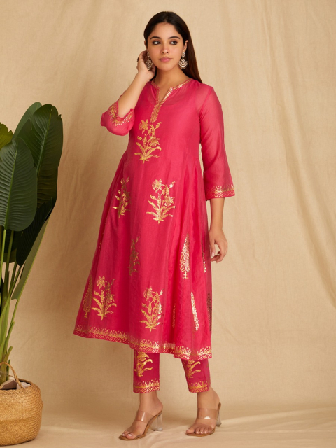 Pink Foile Printed Chanderi Round Neck, Front Slit Kurta with Pants Set of 2