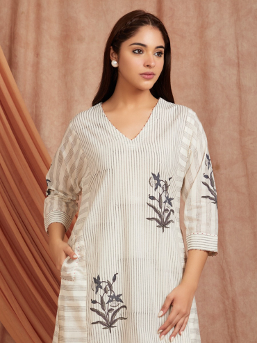 Off-White Grey Hand Block Printed Cotton V-Neck Kurta with Pants - Set of 2