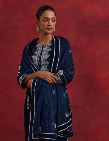 Navy Blue Velvet Gota Embroidered Kurta
